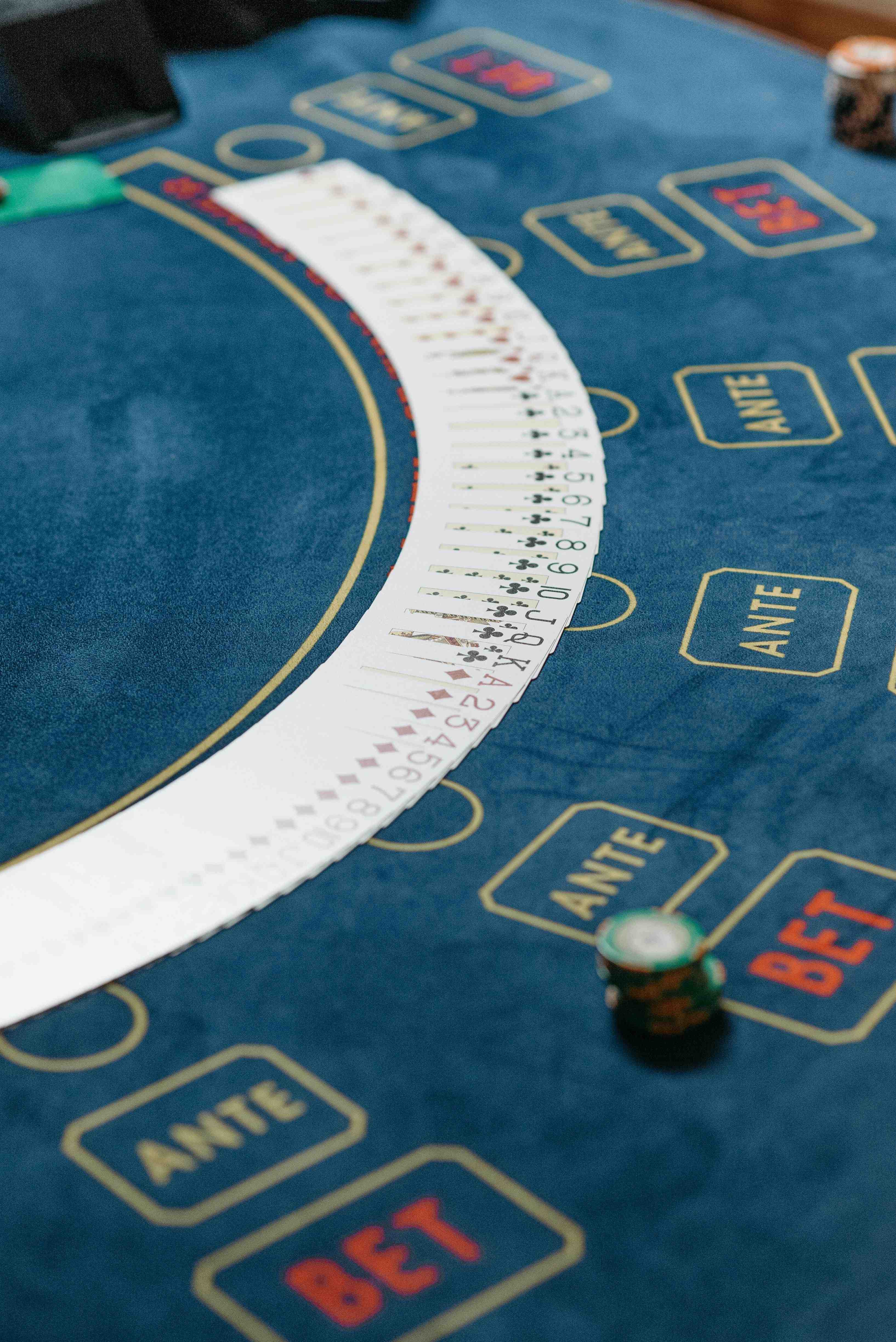 Gambaran interaksi sportsbook dan kasino di ratu338 untuk pemain Indonesia